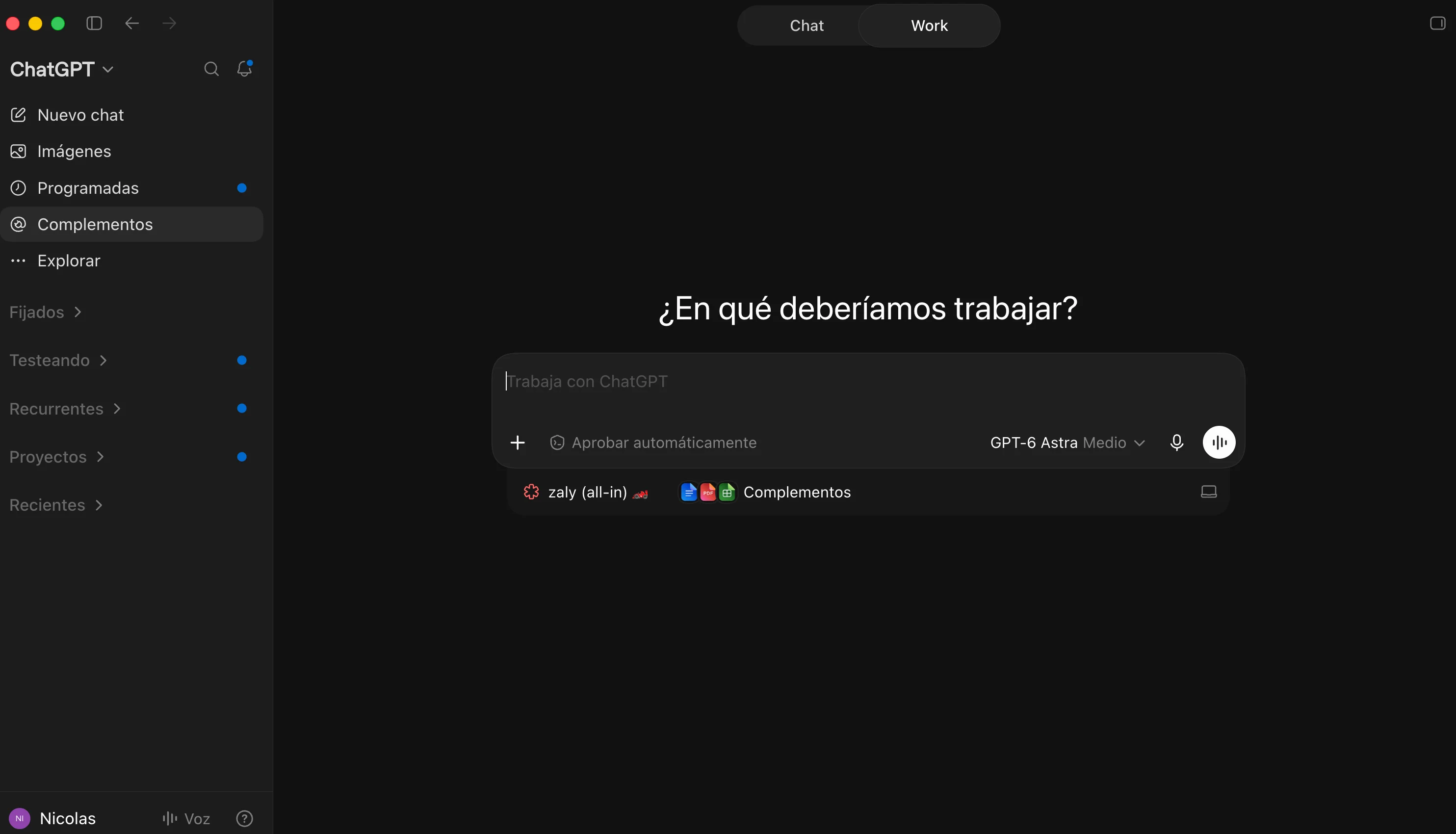 Pantalla inicial de la aplicación de escritorio. Complementos está en el menú izquierdo.